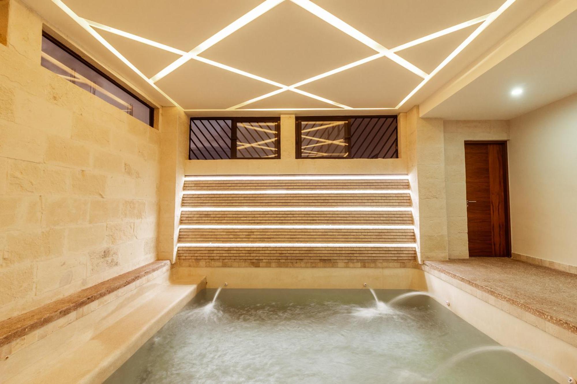 Xoza Hotel Urban Escape Cancún Kültér fotó